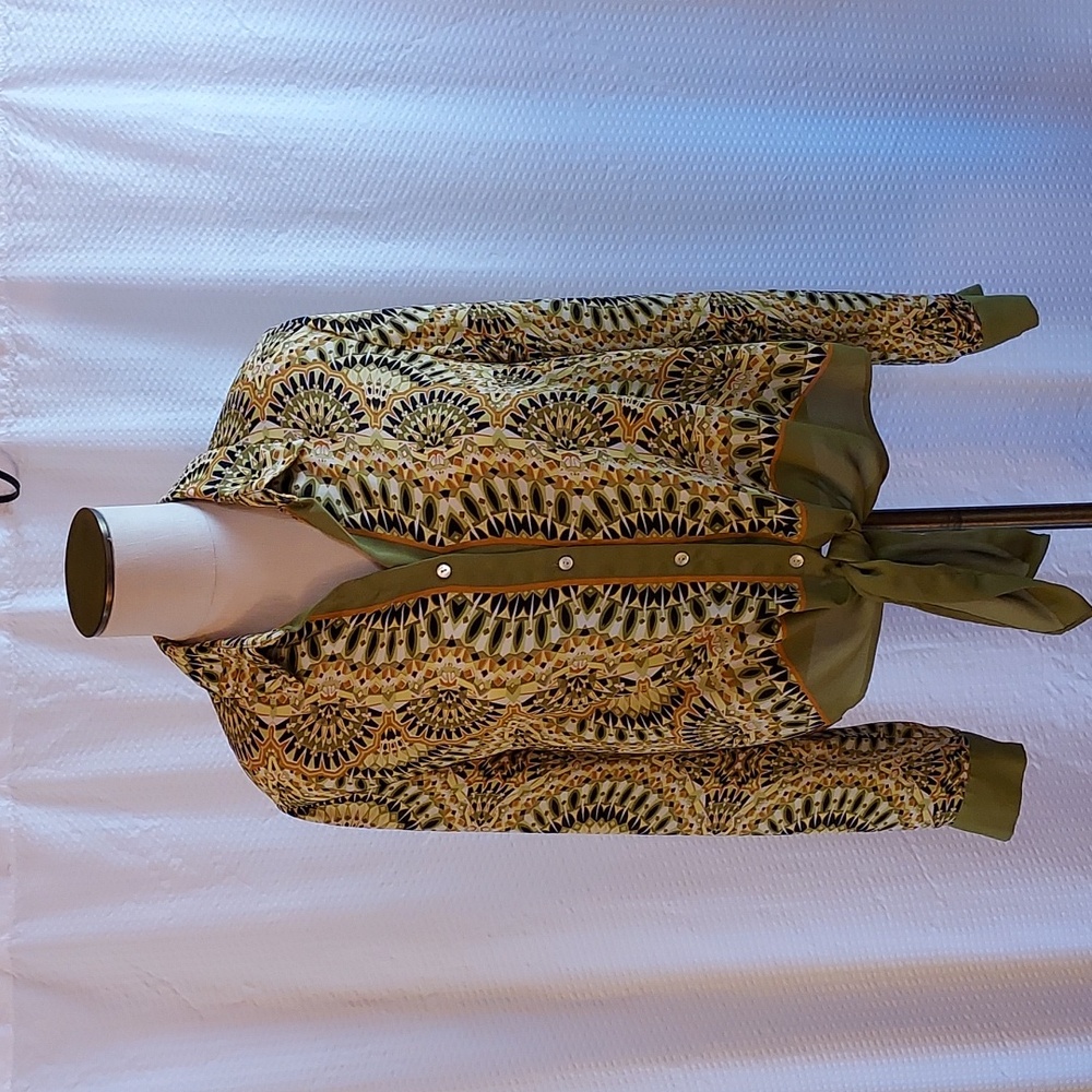 Rose +Olivia Women's Blouse Lightweight Green Gold Tied Long Sleeved Size M